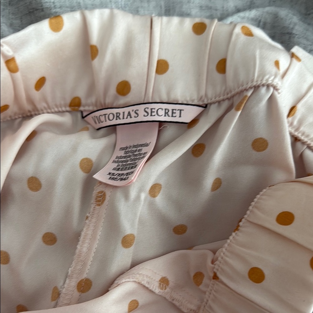 Victoria's Secret Pajama Set - Picture 6 of 7
